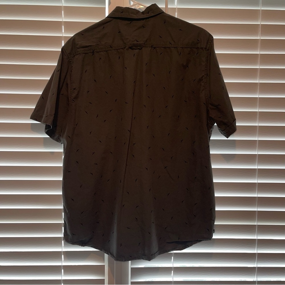 Denim & Flower Green And Black Bird Short Sleeve Button Down Shirt - Picture 4 of 4